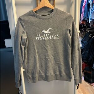 Hollister sweatshirt